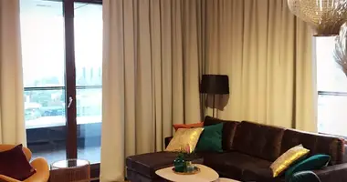 Wohnung 3 zimmer in Warschau, Polen