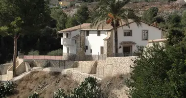 Villa 6 bedrooms in Ontinyent, Spain