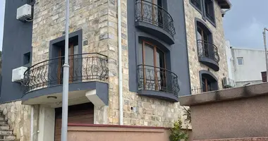 Villa 3 chambres dans Municipalité de Budva, Monténégro