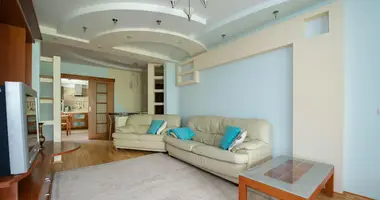 Wohnung 3 zimmer in Minsk, Weißrussland