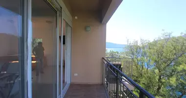 Villa  mit Meerblick in Lepetane, Montenegro