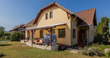 Dom 4 pokoi w Goed, Węgry