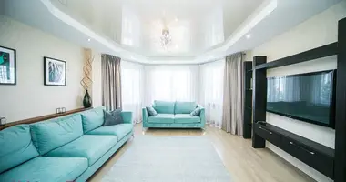 Apartamento 3 habitaciones en Minsk, Belarús