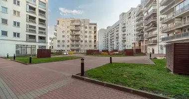 Квартира 3 комнаты в Варшава, Польша