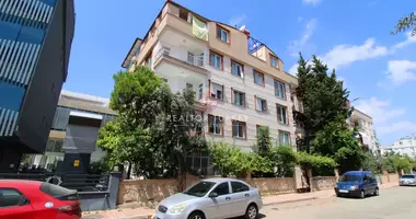 2 room apartment with garden, with tile floor, with Open Car Park in Kepez, Turkey