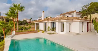 Villa 4 bedrooms with Terrace, with Garden, with Storage Room in Marbella, Spain