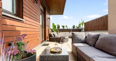 Wohnung 5 zimmer in Warschau, Polen