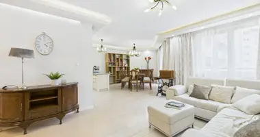 Квартира 3 комнаты в Варшава, Польша