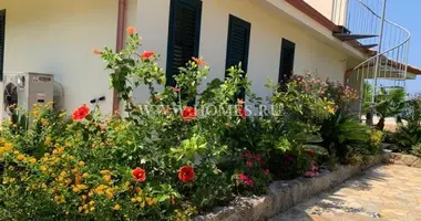 Villa 3 bedrooms in Vibo Valentia, Italy