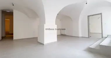Gewerbefläche 112 m² in Ödenburg, Ungarn