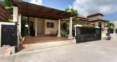 Villa 4 bedrooms with parking, with Furnitured, with Air conditioner in Phuket, Thailand