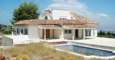 Villa 9 bedrooms with Mountain view, with parking, with Renovated in Soul Buoy, All countries