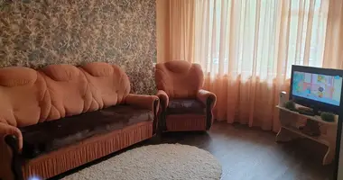 Apartamento 3 habitaciones en Rechytsa, Bielorrusia