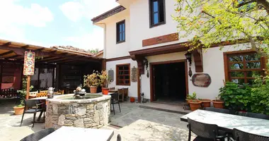 Herrenhaus 7 zimmer in Yildirim, Türkei