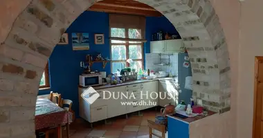House 3 bathrooms with balcony, with transformable rooms, in good condition in Szigethalom, Hungary