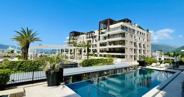 Apartamento 3 habitaciones en Tivat, Montenegro