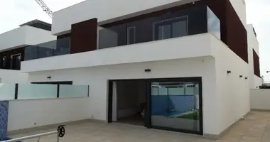 Villa  mit Garage, mit Badezimmer, mit Privatpool in Pilar de la Horadada, Spanien