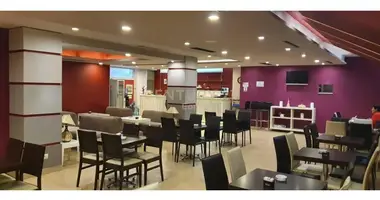 Espace Commercial à Vendre au Centre-Ville! dans Durres, Albanie