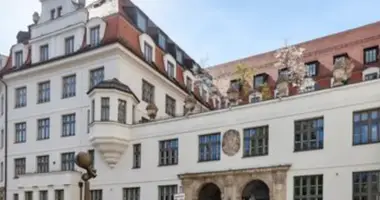 Penthouse 4 zimmer mit Balkon, mit Aufzug, mit Terrasse in München, Deutschland