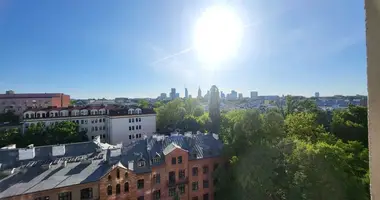 Квартира 2 комнаты в Варшава, Польша