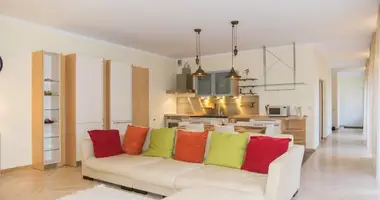 Apartamento 3 habitaciones en Jurmala, Letonia