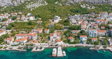 Parcela en Dobrota, Montenegro