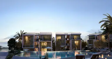 Villa 4 chambres avec Vue sur la mer, avec Vue sur la montagne, avec Au bord de la plage dans Kyrenia, Chypre du Nord