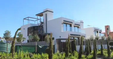 Villa  mit Doppelt verglaste Fenster, mit Balkon, mit Gegensprechanlage in Marbella, Spanien