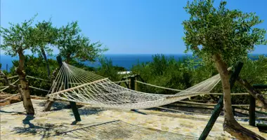 Villa 2 bedrooms with Sea view, with Swimming pool, with Mountain view in Community of Schinocapsals, Greece