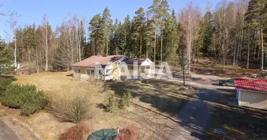 Dom 4 pokoi w Kerkkoo, Finlandia