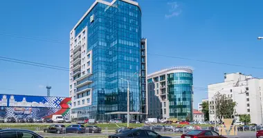 Oficina 616 m² en Minsk, Bielorrusia
