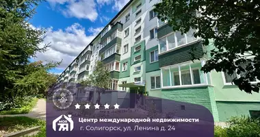 Apartamento 3 habitaciones en Saligorsk, Bielorrusia