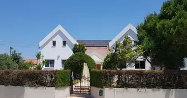 Haus 5 Schlafzimmer in Pentakomo, Zypern