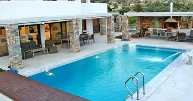 Villa 17 habitaciones con Piscina, con Vista a la montaña en Platanistos, Grecia