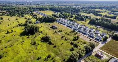 Grundstück in Lomianki Dolne, Polen