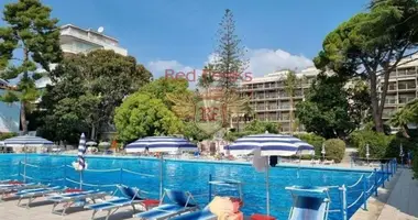 2 bedroom apartment in Sanremo, Italy