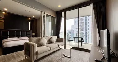 Condo 1 bedroom with Balcony, with Furnitured, with Elevator in Na Kluea, Thailand