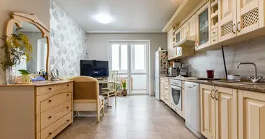 3 room apartment in Machulishchy, Belarus