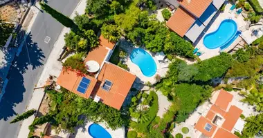 Дом 3 спальни в Камарес, Кипр