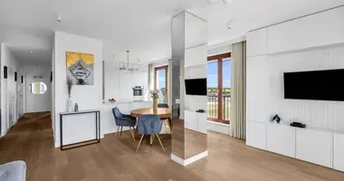 Wohnung 4 zimmer in Warschau, Polen