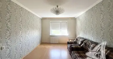 Apartamento 3 habitaciones en Muchaviecki sielski Saviet, Belarús
