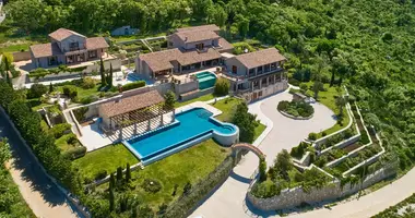 Casa 12 habitaciones en Sustas, Montenegro