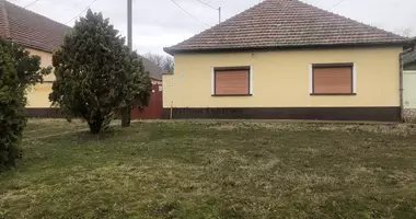4 room house in Rem, Hungary