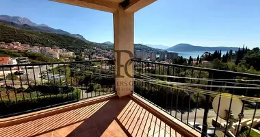 Wohnungen auf mehreren Ebenen 2 Schlafzimmer in Meljine, Montenegro