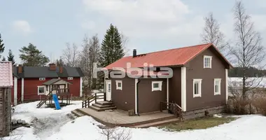 Dom 5 pokojów w Pyhaejoki, Finlandia