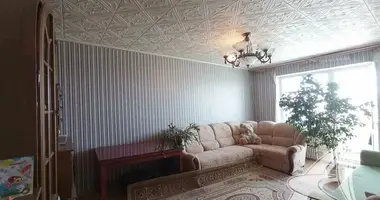 4 room apartment in Bielaviezski, Belarus