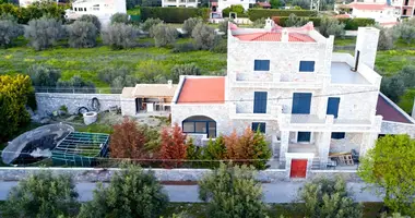 Villa 6 Zimmer mit Schwimmbad, mit Bergblick in Municipality of Saronikos, Griechenland