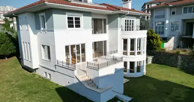 Villa 9 Zimmer mit Sauna, mit Überdachter Parkplatz, mit Podhodit dlya grazhdanstva in Alanya, Türkei