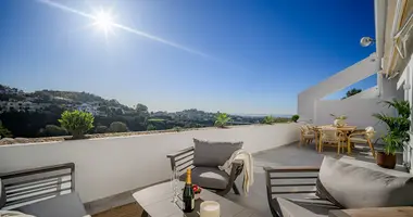 4 bedroom apartment in Benahavis, Spain