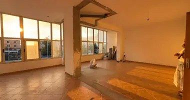 Propiedad comercial 80 m² en Bashkia Vlore, Albania